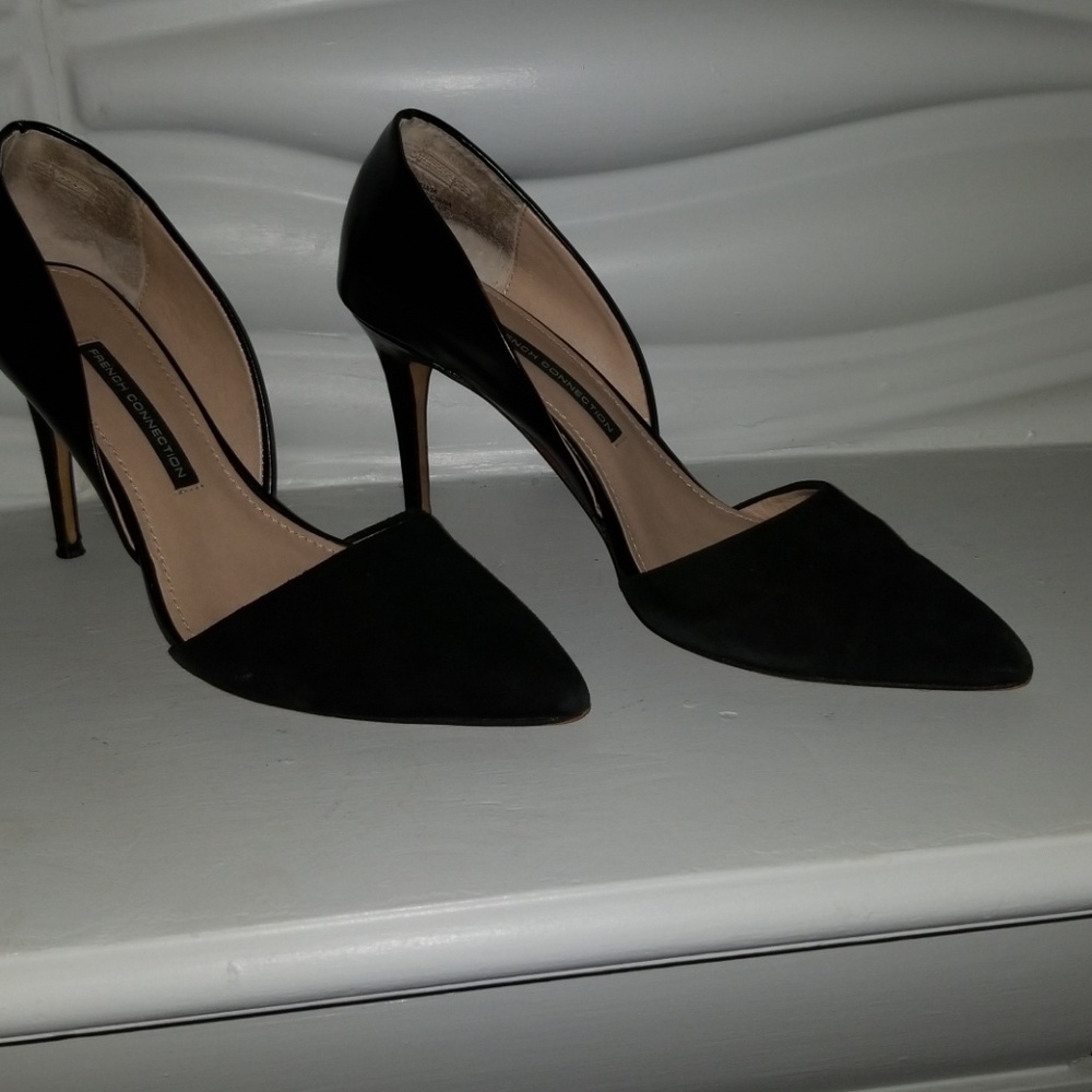 Shoes - Picture 3 of 4